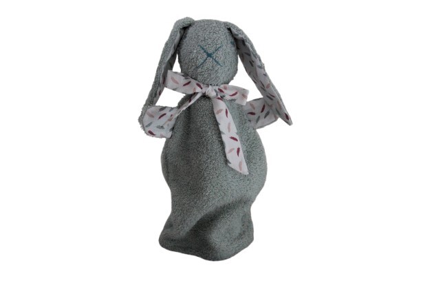 ​Slaaphaas zachtgroen; strik wit met veertjes