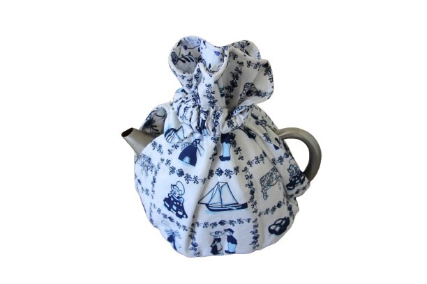 Theemuts om theepot heen